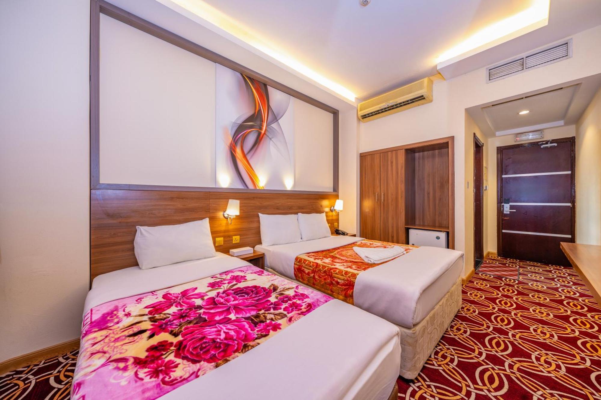 Tanha Hotel دبي المظهر الخارجي الصورة